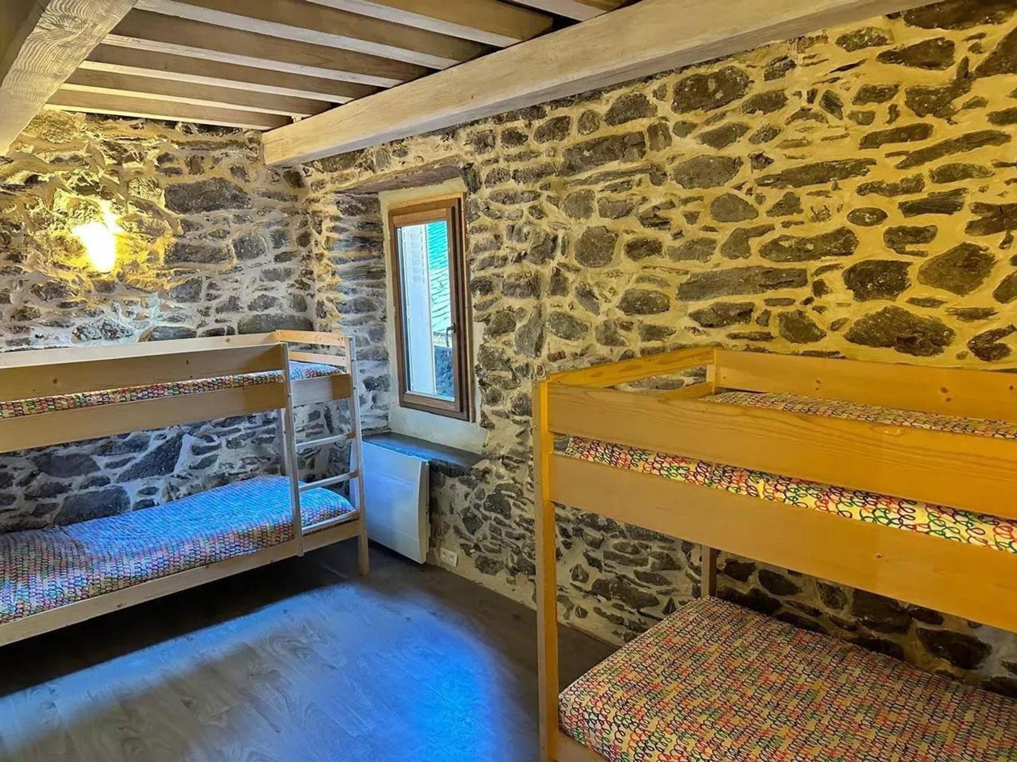 Chalet Confortable A Ascou Avec Vue Sur La Montagne Bagian luar foto